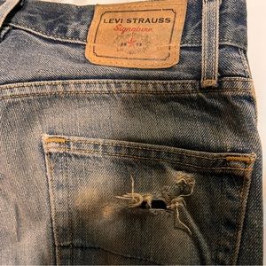Levis signature jeans (used vintage )slim